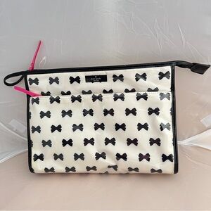 Kate Spade New York large Tuxedo bow tie Heddy cosmetic bag NEW with flaws